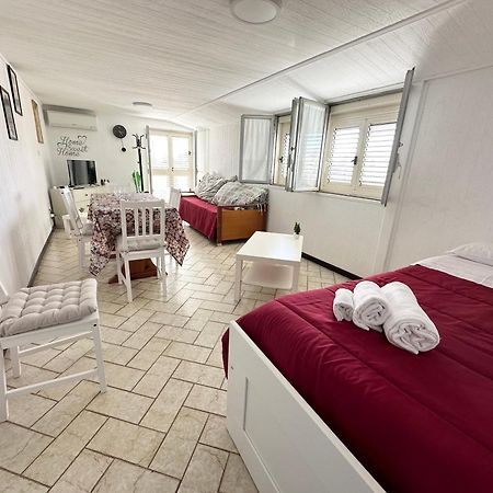 Attico Di Giggia Appartement Giardini-Naxos Buitenkant foto