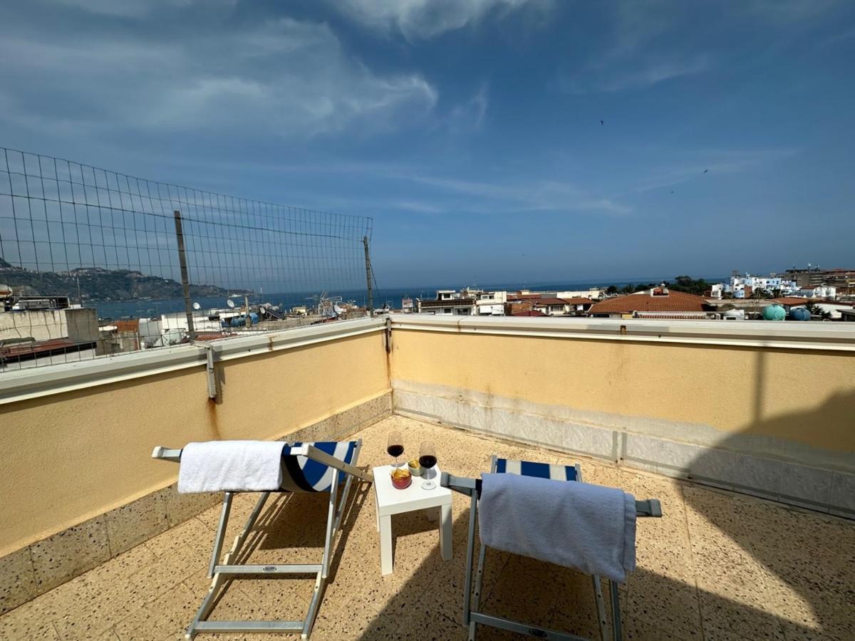 Attico Di Giggia Appartement Giardini-Naxos Buitenkant foto