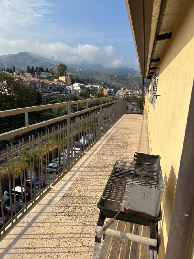 Attico Di Giggia Appartement Giardini-Naxos Buitenkant foto