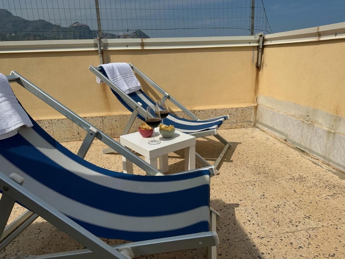 Attico Di Giggia Appartement Giardini-Naxos Buitenkant foto
